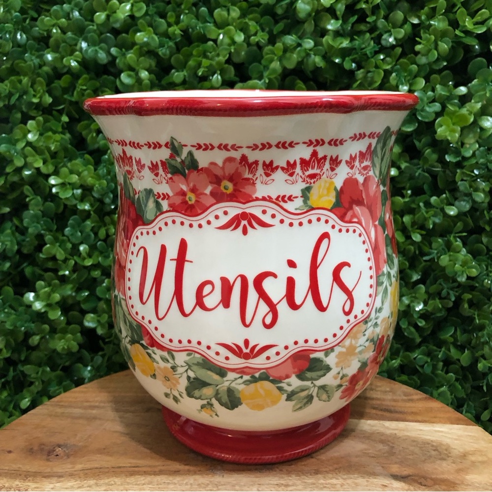 The Pioneer women vintage floral Utensil Holder